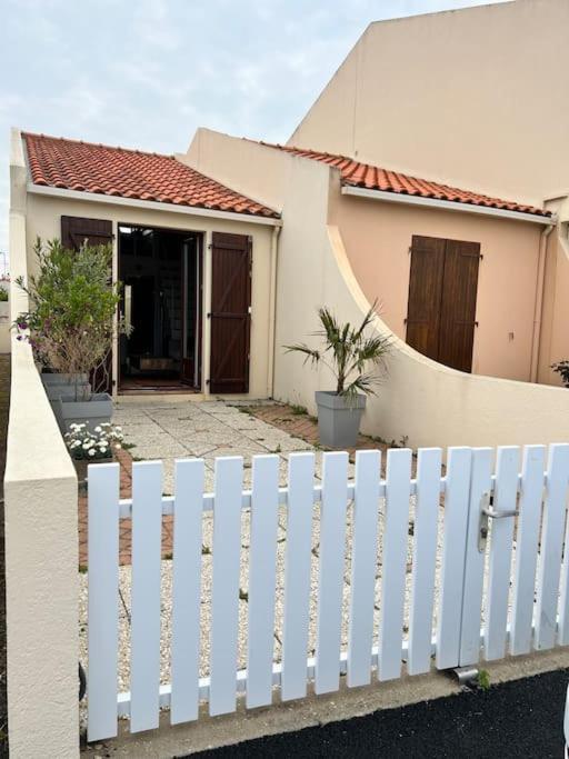 Charmante Maison - Port Et Plage A Pied La Chaume Exterior foto